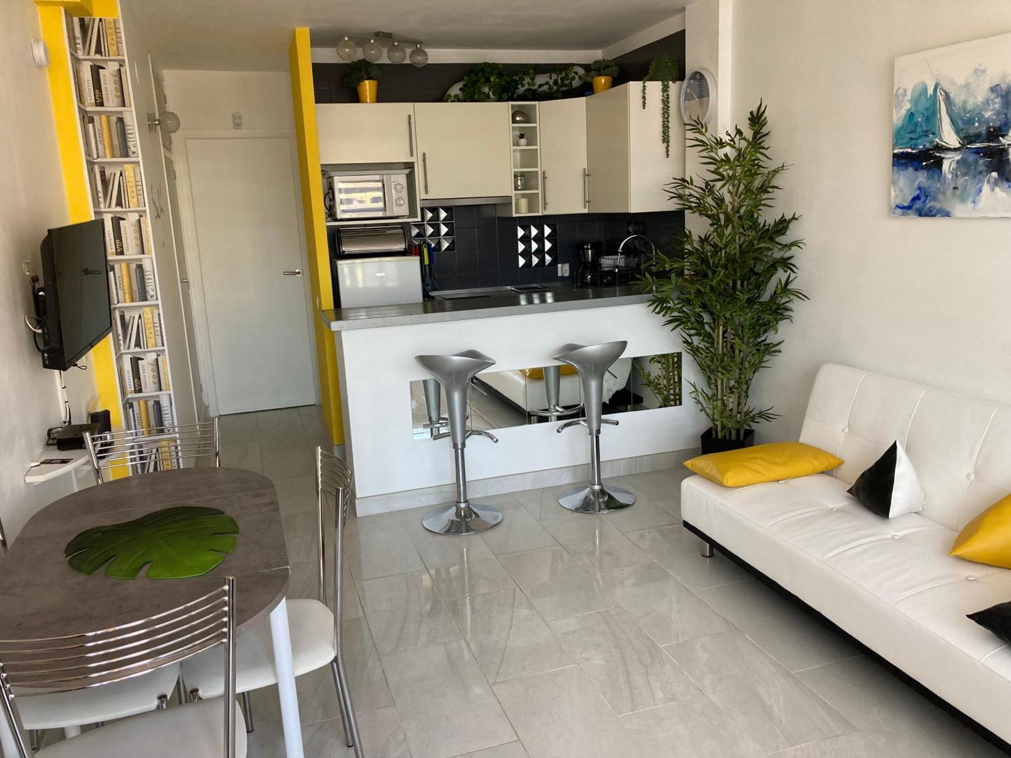 Très Bel Appartement Entièrement Rénové Ampuriabrava Exterior foto